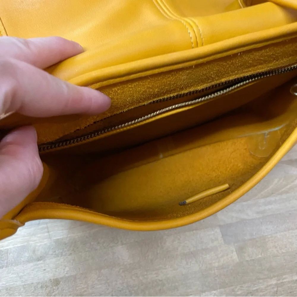 COACH Rare Vintage Ergo Flap Shoulder Bag Golden Yellow - Picture 9 of 9